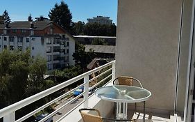 Departamento 1 dormitorio, con balcón y estacionamiento